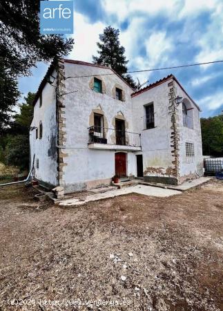 CASA DE CAMPO RÚSTICA PARA REHABILITAR - BARCELONA