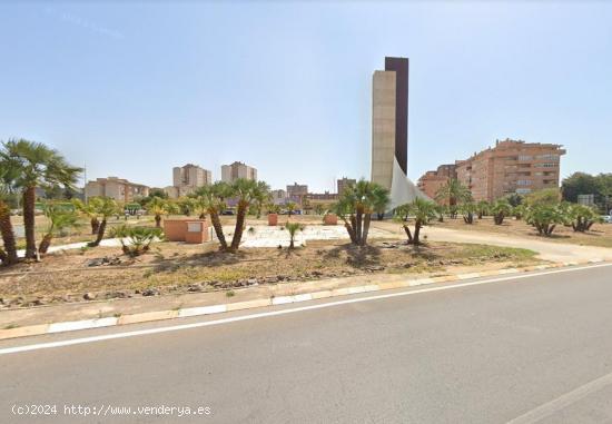 Se vende plaza de garaje en ZONA HISPANIA junto al Mandarache - MURCIA