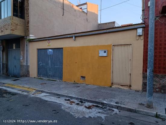 OPORTUNIDAD, SE VENDE ESTUPENDA NAVE EN LA CALLE ILIADA. - MURCIA