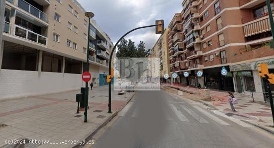 BLANHOGAR VENDE PISO EN LA CRUZ DE HUMILLADERO - MALAGA