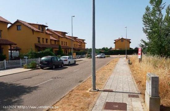  Terreno en venta Pq de Campo de Golf, Valverde de la Virgen, León - LEON 