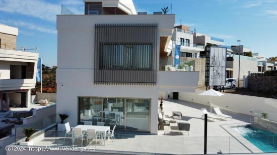 VILLAS de LUJO en CAMPOAMOR - ORIHUELA COSTA - ALICANTE