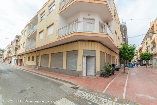 Se Vende en Santiago de la ribera - MURCIA