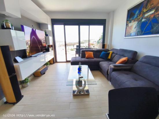 Dúplex de lujo en Camporrosso Village - www.inmobiliarialesdunes.com - ALICANTE