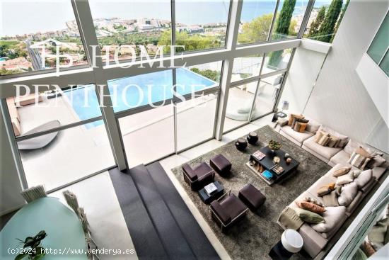 Exclusiva casa con espectaculares vistas al mar en Sitges con licencia turística! - BARCELONA