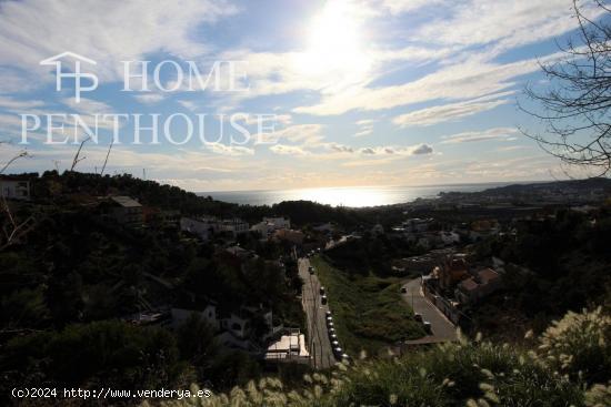 Parcela en Sitges con vistas al mar! - BARCELONA