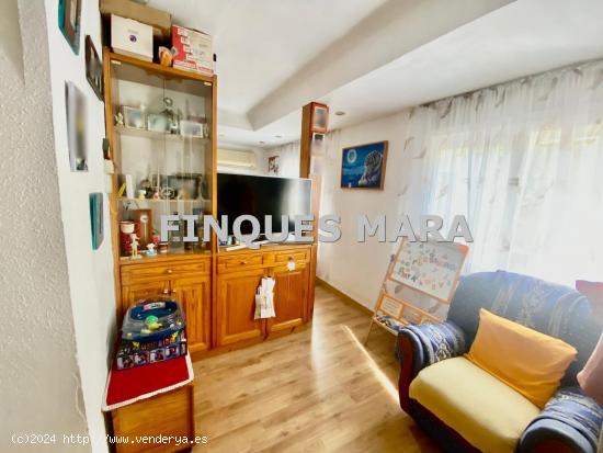 ¡¡¡BELLO Y ACOGEDOR PISO DISPONIBLE!!! - BARCELONA