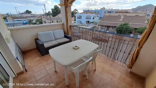 Apartamento de 2 dormitorios con garaje y piscina en Calabardina - MURCIA