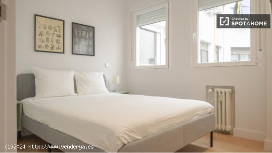 Estupendo piso de 3 habitaciones y 3 baños en Chamberí - MADRID