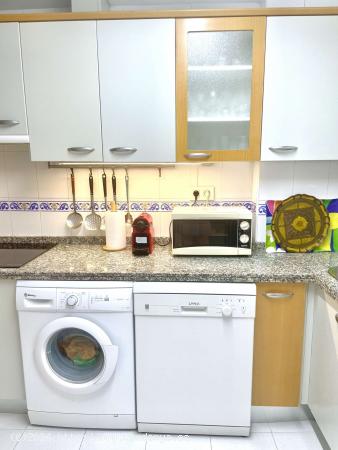  Apartamento completo de 2 dormitorios en Málaga - MALAGA 