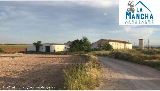  REF: C162 INMOBILIARIA LA MANCHA VENDE TERRENO RUSTICO ZONA POLIGONO CAMPOLLANO - ALBACETE 