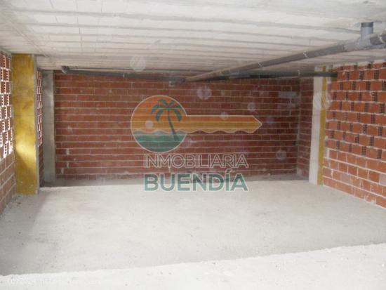 LOCAL DE UNOS 150M2, SITUADO EN ZONA COMERCIAL - MURCIA