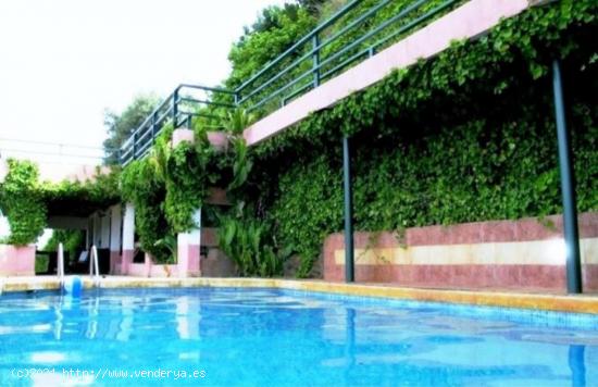  FINCA RUSTICA EN ENTRERRIOS con 2 VIVIENDAS CON PISCINA - MALAGA 