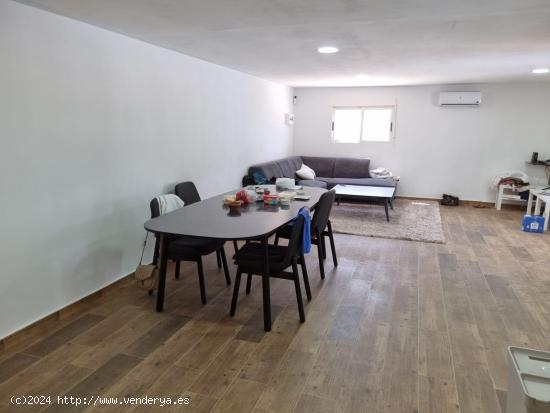 SE VENDE CHALET CON DOS VIVIENDAS - MURCIA