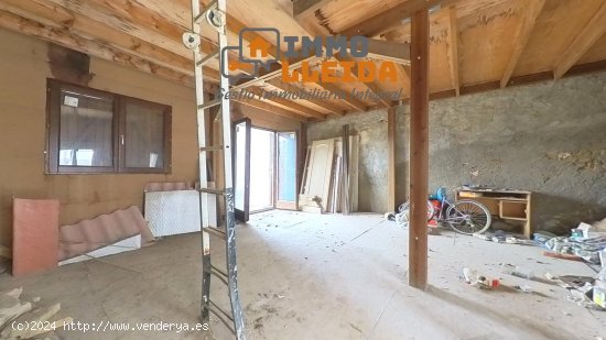 Unifamiliar adosada en venta  en Oliola - Lleida