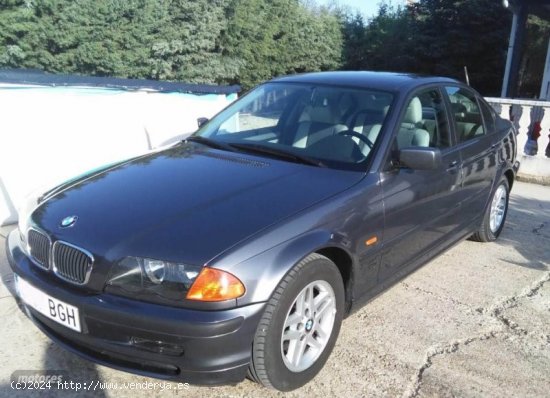  BMW Serie 3 320D de 2001 con 270.000 Km por 3.498 EUR. en Madrid 