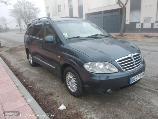 Ssangyong Rodius XDI LIMITED de 2011 con 218.000 Km por 8.000 EUR. en Madrid