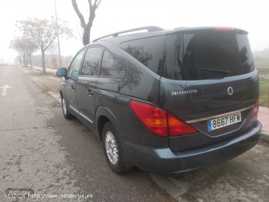 Ssangyong Rodius XDI LIMITED de 2011 con 218.000 Km por 8.000 EUR. en Madrid