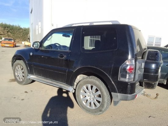 Mitsubishi Montero MONTERO CORTO KAITEKI 3.2 DID 170 CV. de 2007 con 427.000 Km por 7.800 EUR. en Mu