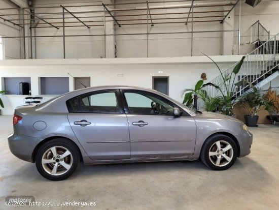 Mazda Mazda3 1.6  Active 109 cv de 2004 con 266.946 Km por 1.990 EUR. en Valencia