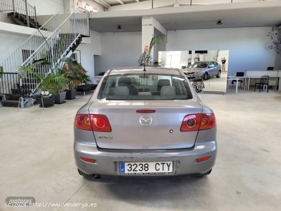 Mazda Mazda3 1.6  Active 109 cv de 2004 con 266.946 Km por 1.990 EUR. en Valencia