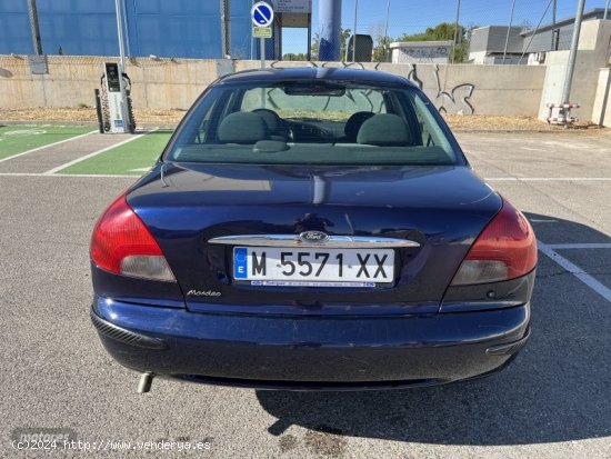 Ford Mondeo 2.0 ghia de 1999 con 125.000 Km por 1.850 EUR. en Madrid