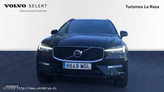 Volvo XC 60 TODOTERRENO 2.0 B4 P ESSENTIAL AUTO 197CV 5P de 2023 con 5.000 Km por 42.500 EUR. en Sev