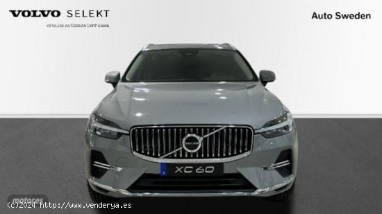 Volvo XC 60 2.0 T6 RECHARGE CORE AUTO 4WD 5P de 2023 con 8 Km por 50.900 EUR. en Valencia