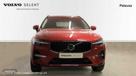 Volvo XC 60 2.0 B4 D CORE AUTO 197 5P de 2023 con 31.674 Km por 48.995 EUR. en Valladolid