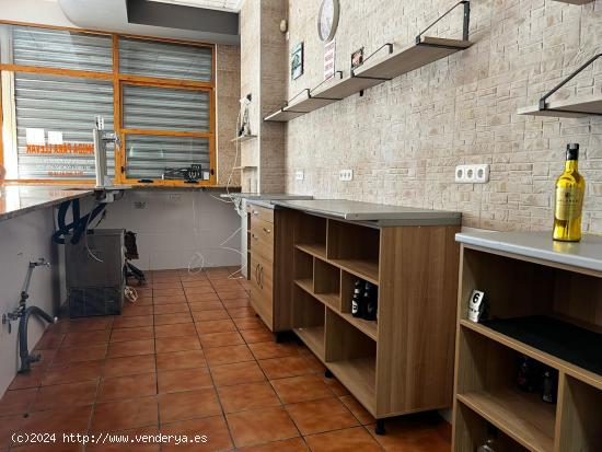 LOCAL COMERCIAL EN ZONA TOSCAR - ALICANTE