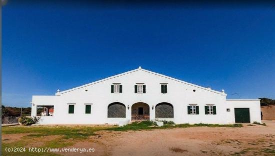 CASA DE CAMPO MENORQUINA,  ES MERCADAL. ISLA DE MENORCA - BALEARES