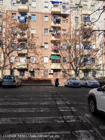 OPORTUNIDAD ÚNICA¡ EN VENTA LOTE DE 8 PISOS EN VALENCIA - VALENCIA