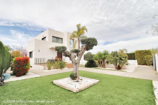 Chalet en Torre en Conill cerca del campo de golf - VALENCIA