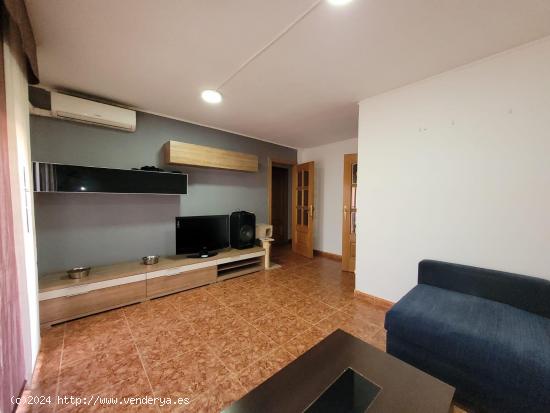 Bonito piso a la venta en la zona de Buenos Aires, Martorell. - BARCELONA