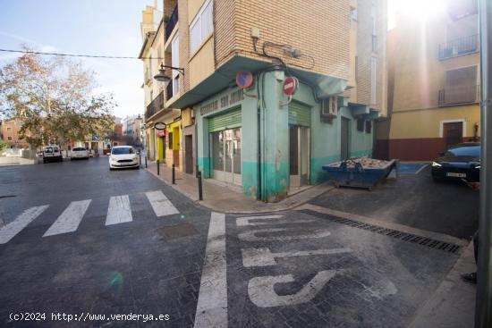 LOCAL EN BUENA UBICACION - VALENCIA