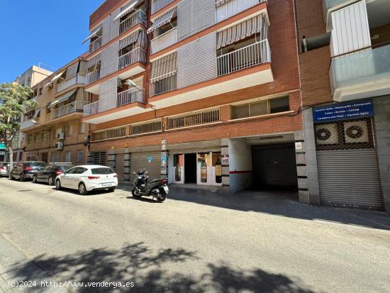 Local comercial en venta, Calle Escultor Llimona, 4 Torrent Ballester Viladecans - BARCELONA