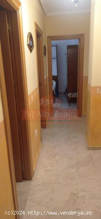 SE ALQUILA PISO AMUEBLADO DE 3 DORMITORIOS, ZONA CENTRO-VILLACERRADA. - ALBACETE