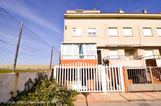 Urbis te ofrece un chalet pareado en venta en La Rad, Galindo y Perahuy, Salamanca. - SALAMANCA