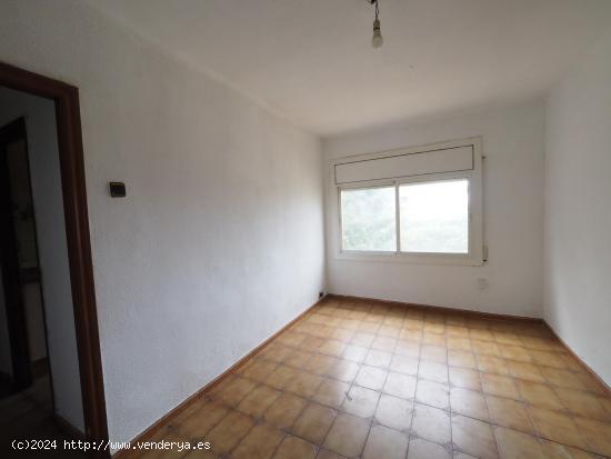  SE VENDE PISO EN MATARO, ZONA L'ESCORXADOR - EL PALAU - BARCELONA 