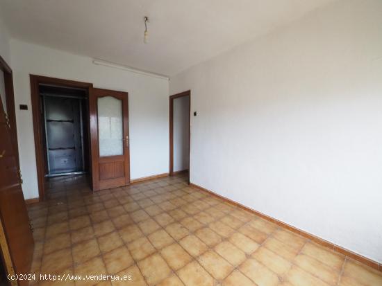 SE VENDE PISO EN MATARO, ZONA L'ESCORXADOR - EL PALAU - BARCELONA