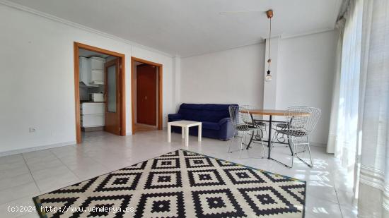 Apartamento de 2 dormitorios y plaza de garaje en la Calle La Gloria - MURCIA