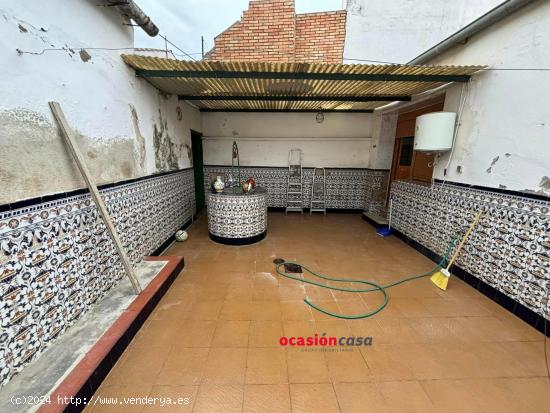 CASA CON TEJADO NUEVO POR SÓLO 36.000€ - CORDOBA