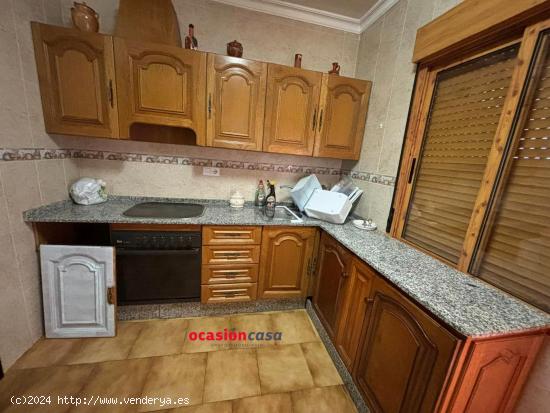 CASA CON TEJADO NUEVO POR SÓLO 36.000€ - CORDOBA