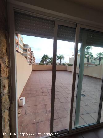 PISO EN PLANTA BAJA EN EL RESIDENCIAL DE ALTAS ENTINAS - ALMERIMAR - ALMERIA