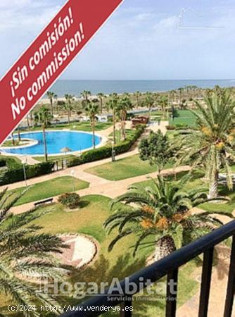 REFORMADO CON PISCINA Y TERRAZA EN PRIMERA LÍNEA DE PLAYA - ALMERIA