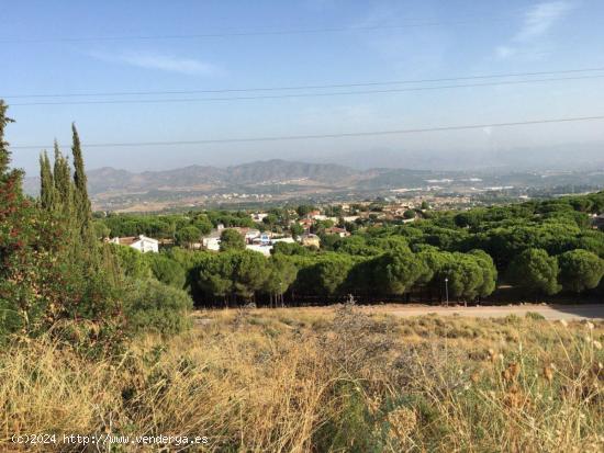 Parcela en Pinos de Alhaurin con bonitas vistas. - MALAGA