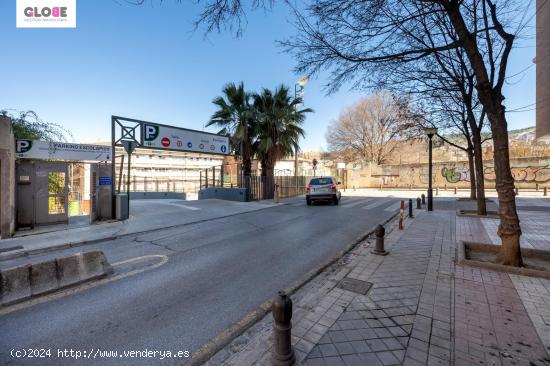 SE TRASPASA CONCESIÓN PLAZA DE PARKING EN EL CENTRO - GRANADA