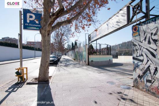 SE TRASPASA CONCESIÓN PLAZA DE PARKING EN EL CENTRO - GRANADA