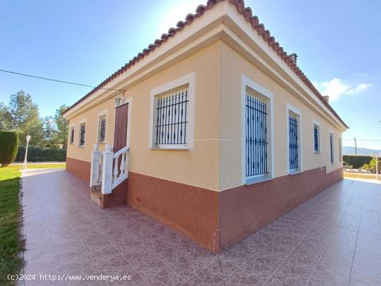 Chalet con Terreno en Torrealvilla - MURCIA