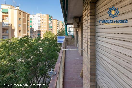 MAGNIFICA OPORTUNIDAD DE COMPRA. PISO 3 DORMITORIOS  EN CALLE PALENCIA ZAIDIN - GRANADA